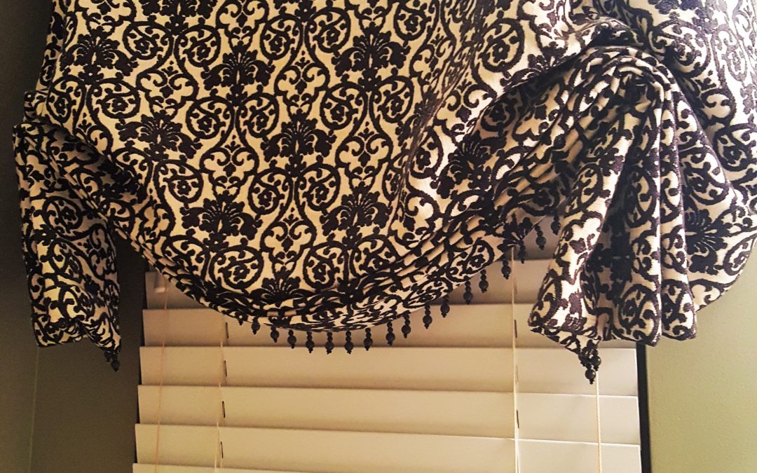 Stylish Black & White Valance